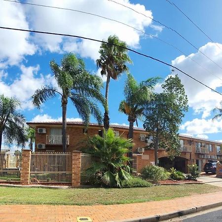 Tallarook Motor Inn Dubbo Exteriér fotografie