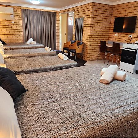 Tallarook Motor Inn Dubbo Exteriér fotografie