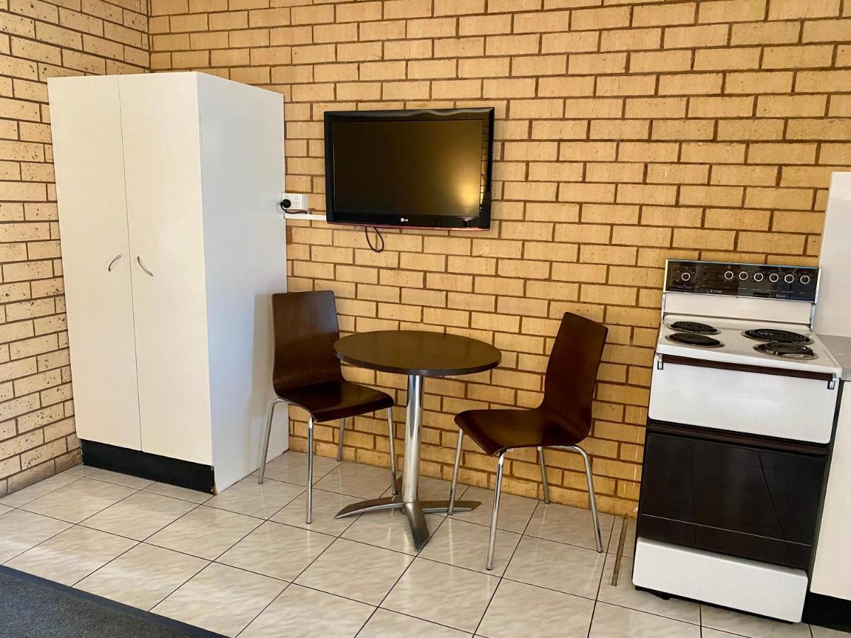 Tallarook Motor Inn Dubbo Exteriér fotografie