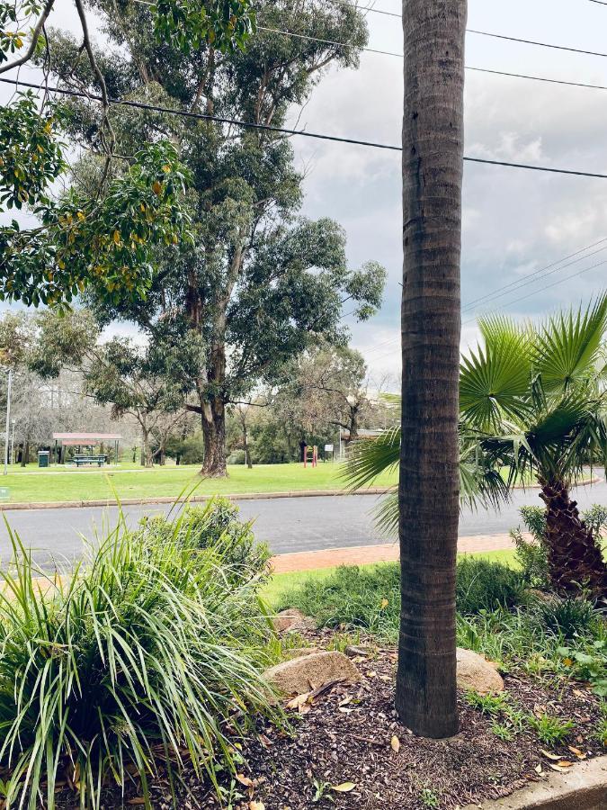 Tallarook Motor Inn Dubbo Exteriér fotografie