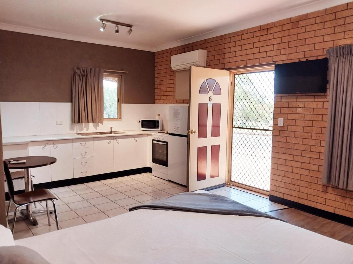 Tallarook Motor Inn Dubbo Exteriér fotografie
