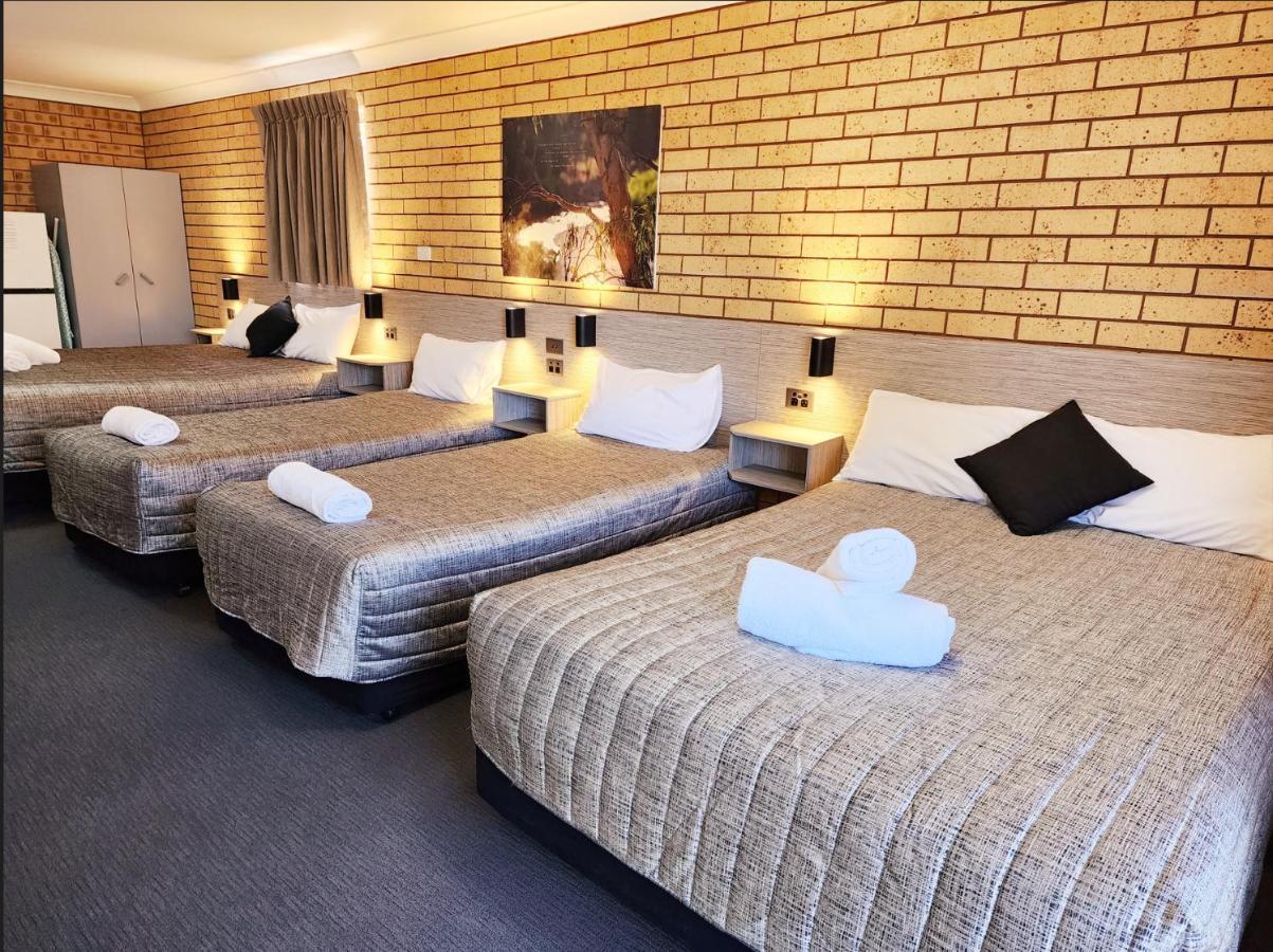 Tallarook Motor Inn Dubbo Exteriér fotografie