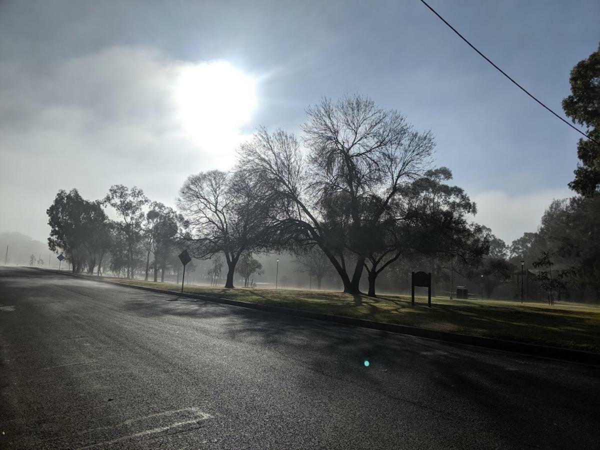 Tallarook Motor Inn Dubbo Exteriér fotografie
